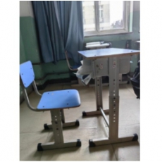 学生桌椅