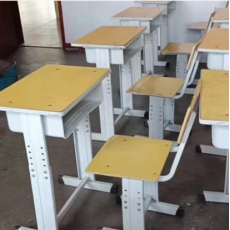 学生桌椅