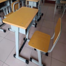 课桌椅