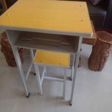 学生钢木课桌椅