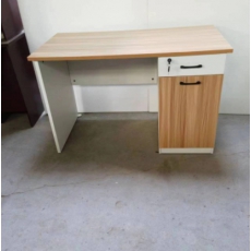 单人位办公桌木质桌子