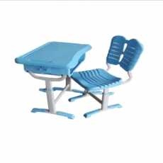 学生课桌椅 ABS台面，钢塑结构