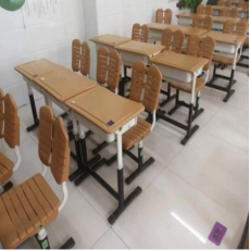 学生课桌椅
