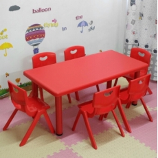红色塑料桌椅一套 4桌24椅