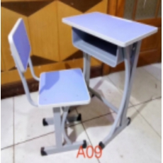 学生课桌 长600mm×宽400mm×厚25mm