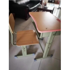 学生课桌椅