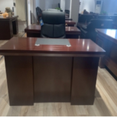 马头办公桌1400*700