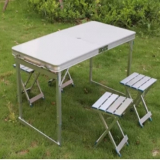 户外用折叠桌椅套装